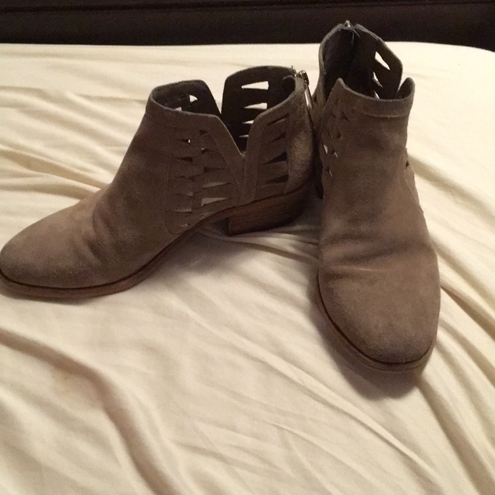 2/$25 Vince Caumto Booties